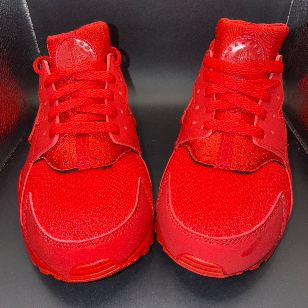 Size 7Y - Nike Huarache Run Low Triple Red, Replaced Box, Clean, Minor Flaws